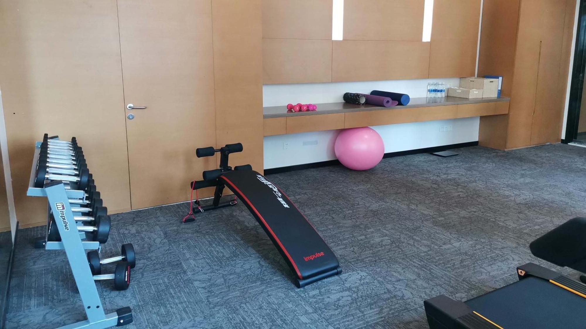 Holiday Inn Express Chengdu Huanhuaxi By Ihg-Near Jinsha Site Musem,Near Wuhou Temple Museum,Welcome Drinks,Free Gym,Free Self-Service Laundry Buitenkant foto