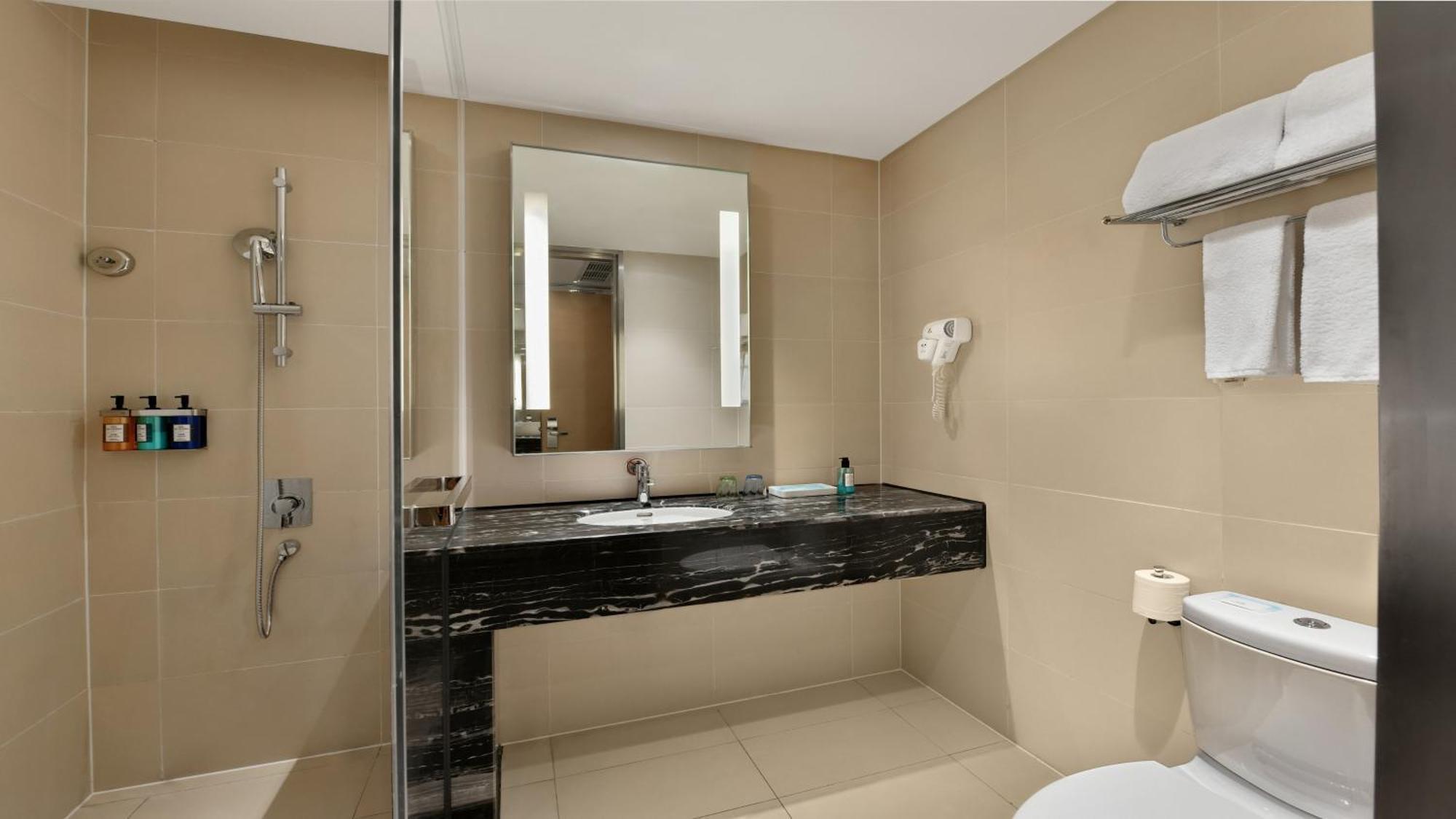 Holiday Inn Express Chengdu Huanhuaxi By Ihg-Near Jinsha Site Musem,Near Wuhou Temple Museum,Welcome Drinks,Free Gym,Free Self-Service Laundry Buitenkant foto