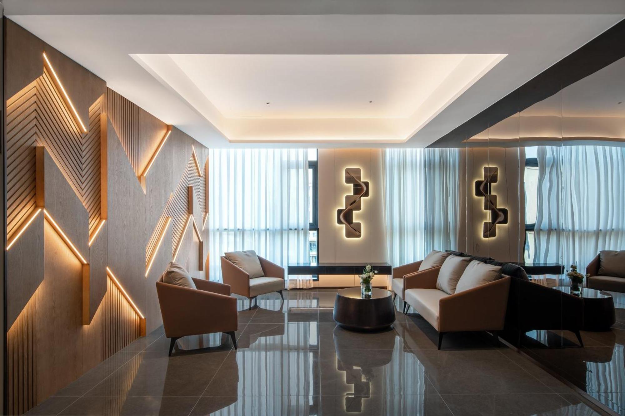 Holiday Inn Express Chengdu Huanhuaxi By Ihg-Near Jinsha Site Musem,Near Wuhou Temple Museum,Welcome Drinks,Free Gym,Free Self-Service Laundry Buitenkant foto