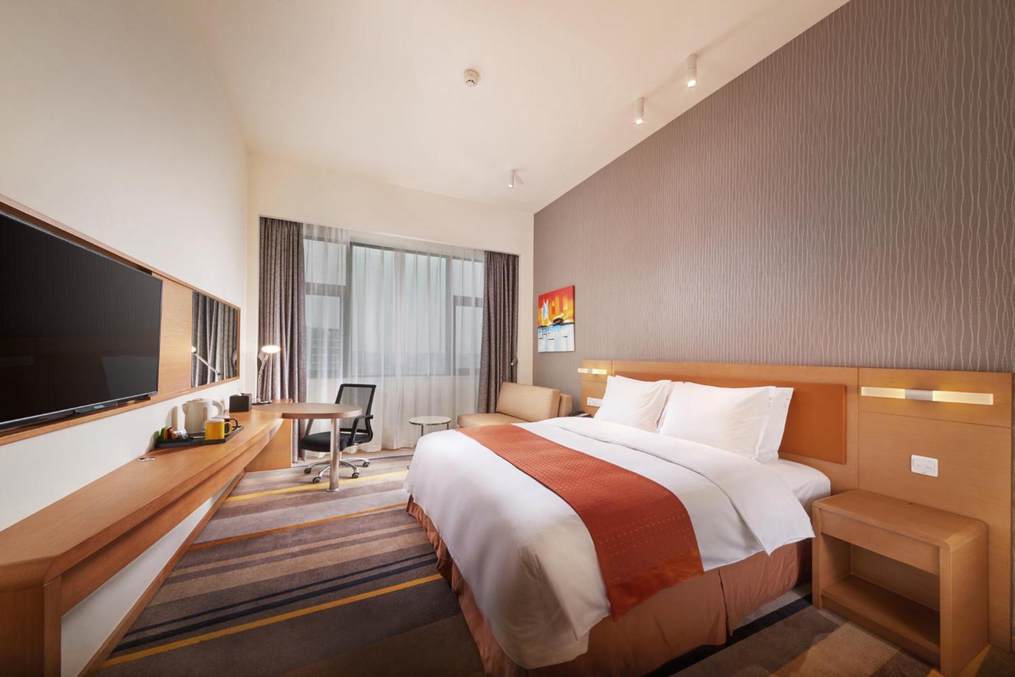 Holiday Inn Express Chengdu Huanhuaxi By Ihg-Near Jinsha Site Musem,Near Wuhou Temple Museum,Welcome Drinks,Free Gym,Free Self-Service Laundry Buitenkant foto
